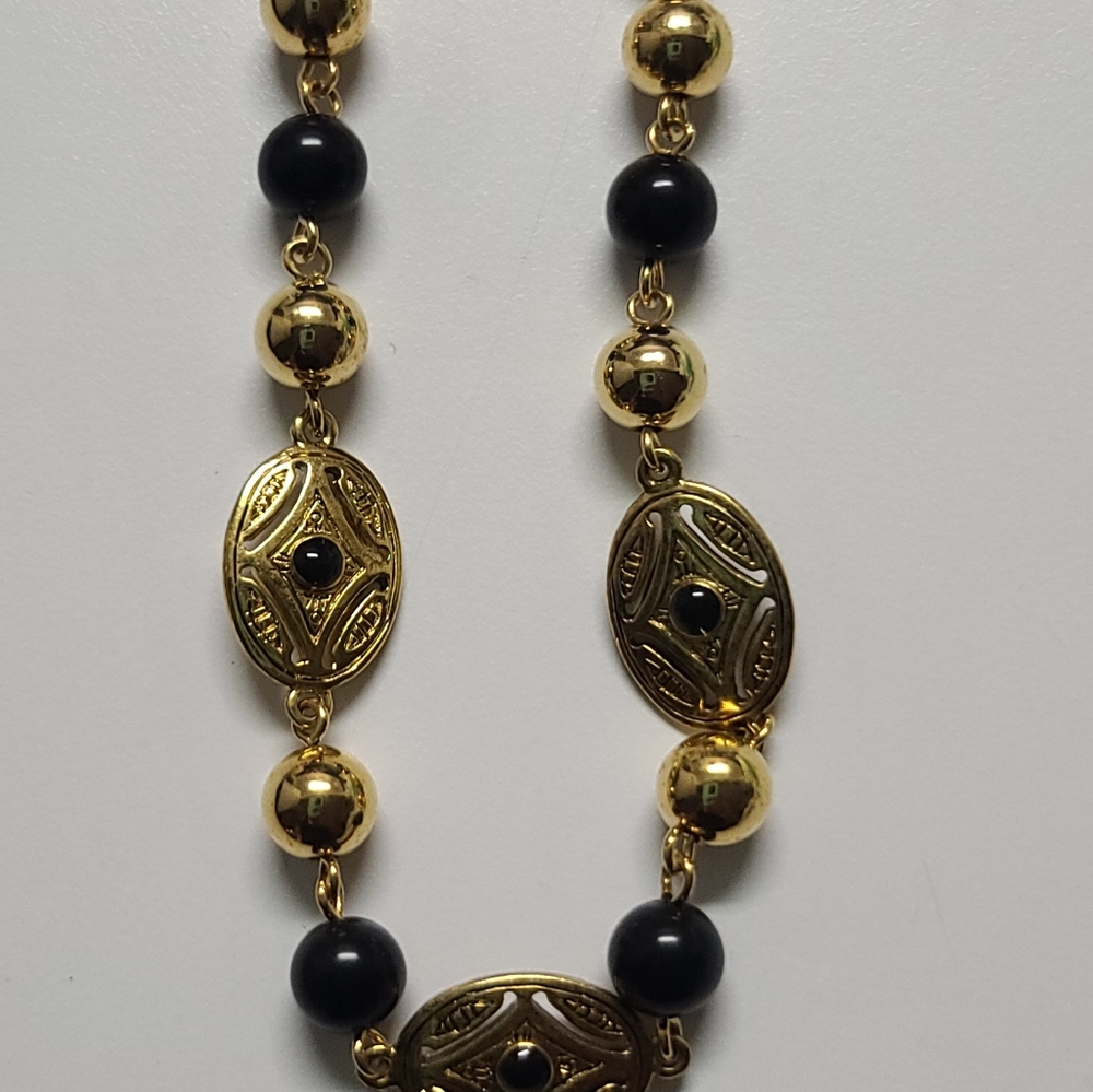 Liz Claiborne necklace
